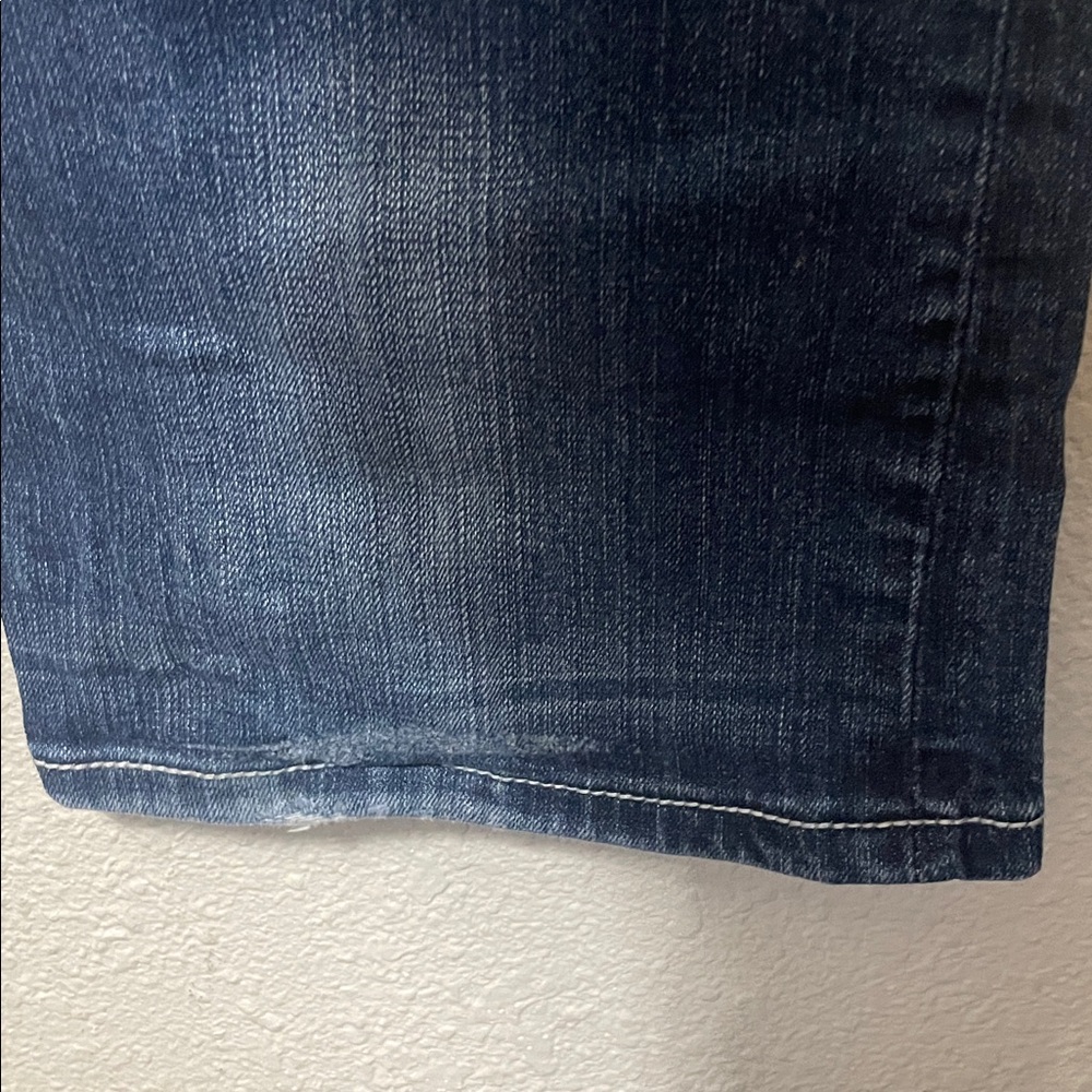 Cowgirl Tuff Women's Blue Victory Denim Jeans. Good Condition. Size 30. - Picture 9 of 15